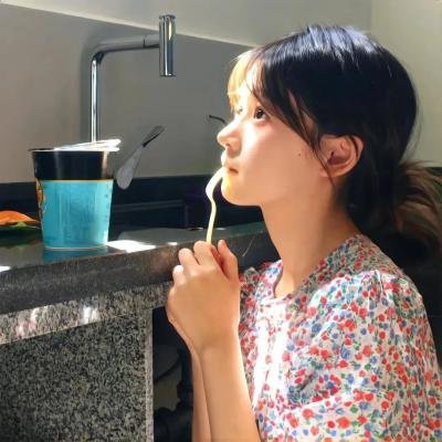 独眼女孩